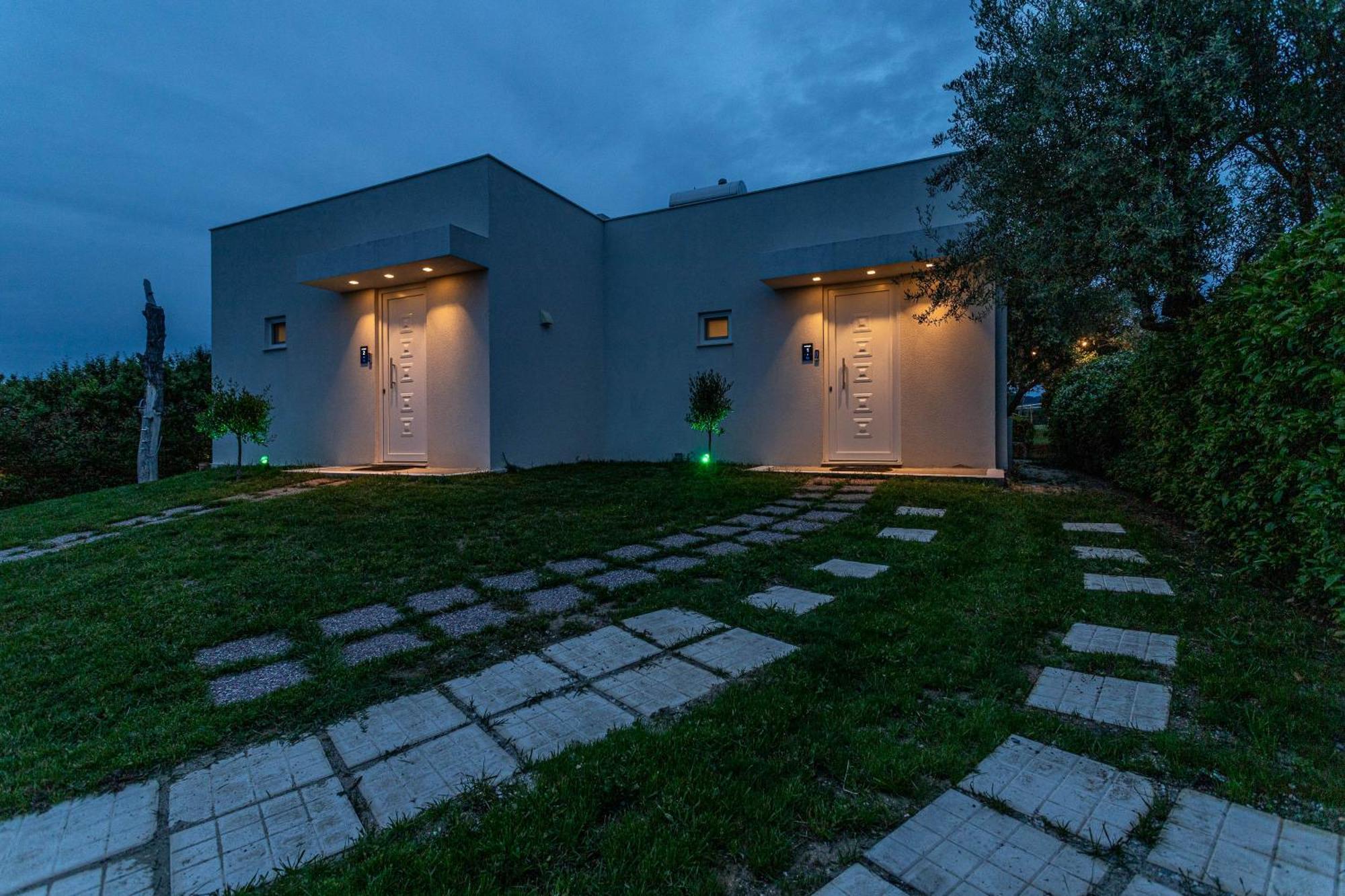 Mellagia Suites Kassandreia Εξωτερικό φωτογραφία